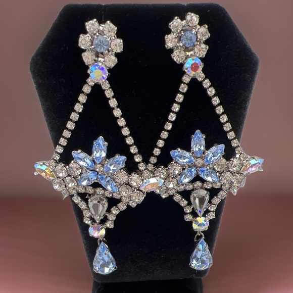🔶NICKY BUTLER FASHION Blue Crystal Flower Basket Chandelier Drop Earrings NEW - Picture 7 of 16